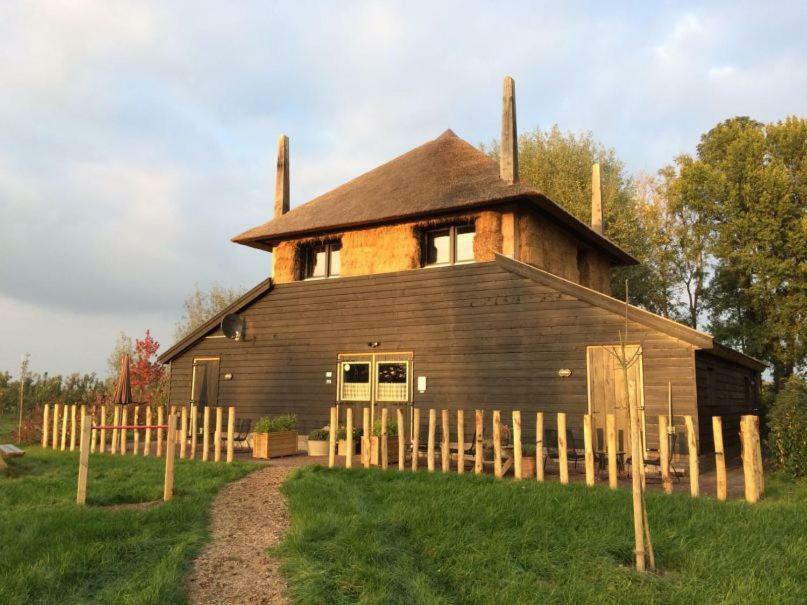 Holiday home De Steltenberg In De Betuwe